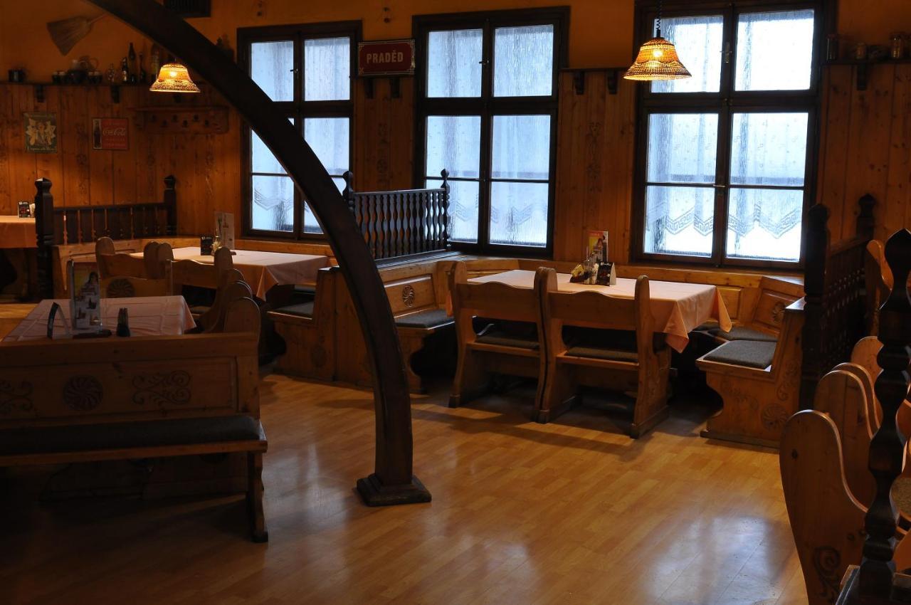 Hotel Praded Rymarov Rýmarov Exterior foto